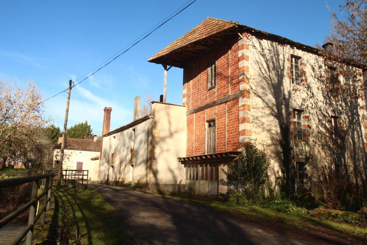 Le Moulin Scalagrand Bed & Breakfast Mazieres  Luaran gambar
